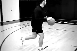 谁的进攻更丝滑？18年雷霆队内单挑：安东尼vs乔治